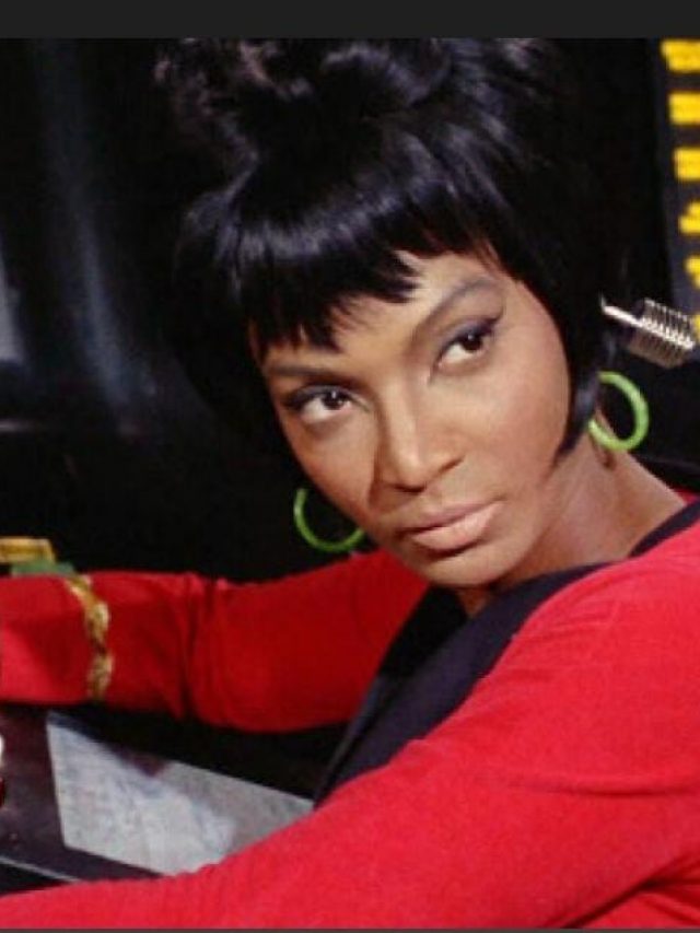 Nichelle Nichols, Lieutenant Uhura on ‘Star Trek,’ Dies at 89